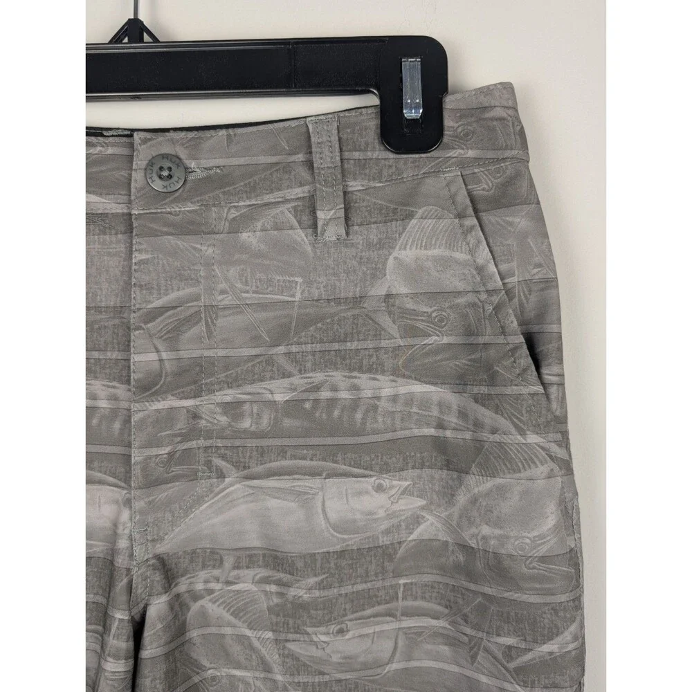 Huk Performance Fishing Shorts Men's 28 Gray Graphic Fish Print Hybrid Board - Picture 2 of 14